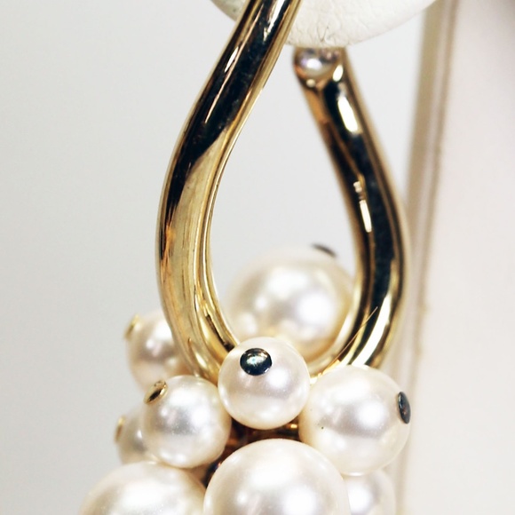 Pearl Earrings ~ Decadent Clustered Pearls in Gold Pierced Setting for the Bride - Picture 4 of 6